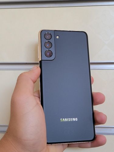 صنعاء هواتف جوال S21 بلاس مشرخ ومنقط خفيف-351649|Yemen Mazad